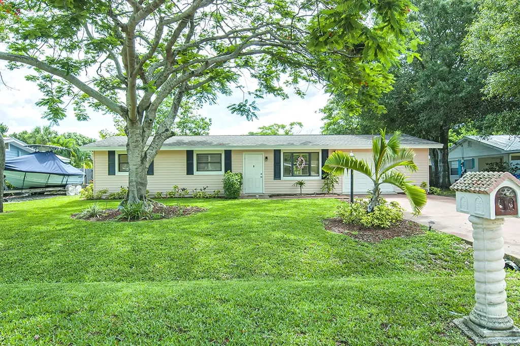 846 18th Avenue Vero Beach FL 32960