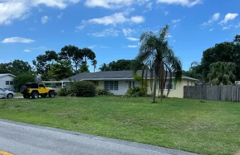 1726 33rd Avenue Vero Beach FL 32960