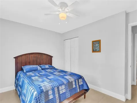 2095 53rd Avenue Vero Beach FL 32966