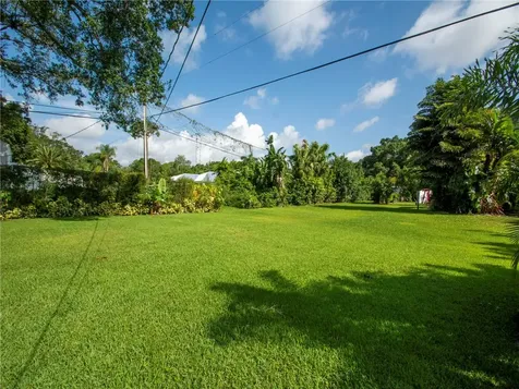 2095 53rd Avenue Vero Beach FL 32966