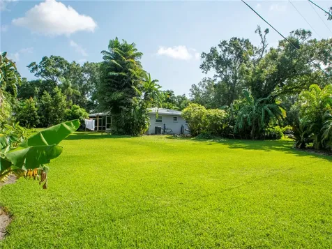 2095 53rd Avenue Vero Beach FL 32966