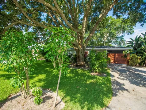 2095 53rd Avenue Vero Beach FL 32966