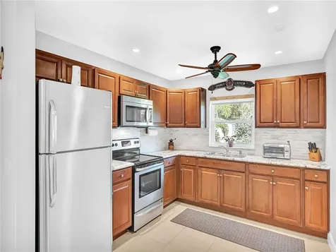 2095 53rd Avenue Vero Beach FL 32966