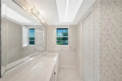 8 Sea Horse Lane Vero Beach FL 32960