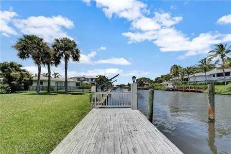 8 Sea Horse Lane Vero Beach FL 32960