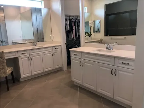 1085 2nd Manor SW Vero Beach FL 32962