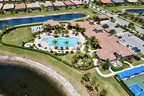 5054 Newell Circle Vero Beach FL 32967