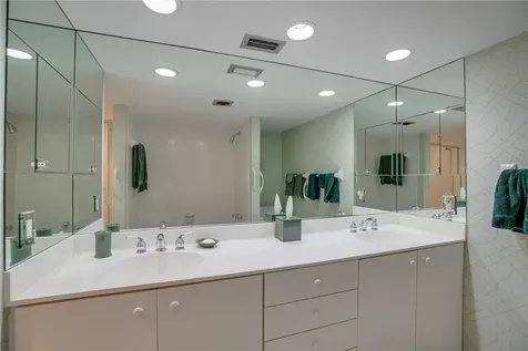 1875 Bay Road Vero Beach FL 32963