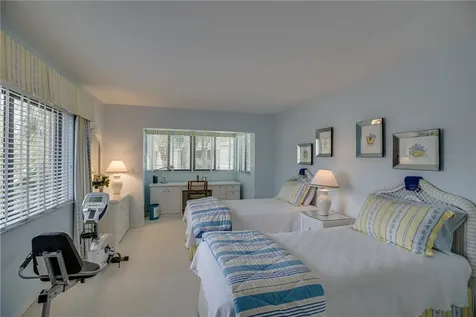 1875 Bay Road Vero Beach FL 32963