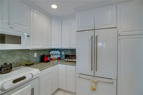 1875 Bay Road Vero Beach FL 32963