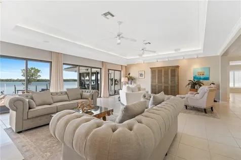 152 Anchor Drive Vero Beach FL 32963