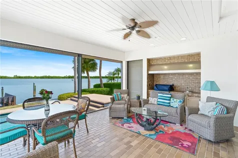 152 Anchor Drive Vero Beach FL 32963