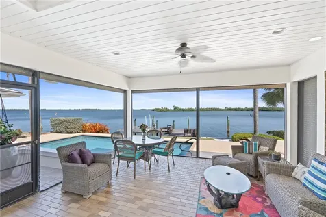 152 Anchor Drive Vero Beach FL 32963