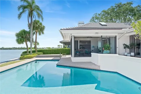 152 Anchor Drive Vero Beach FL 32963