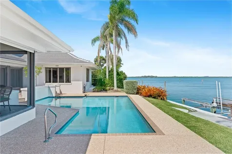 152 Anchor Drive Vero Beach FL 32963
