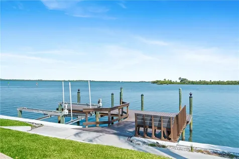 152 Anchor Drive Vero Beach FL 32963