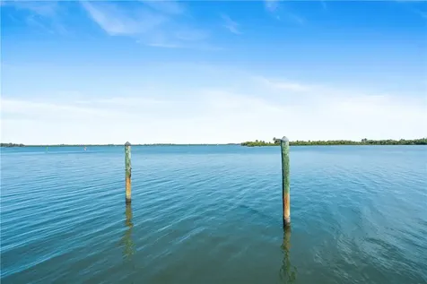 152 Anchor Drive Vero Beach FL 32963