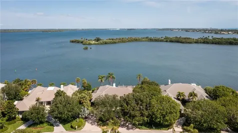152 Anchor Drive Vero Beach FL 32963