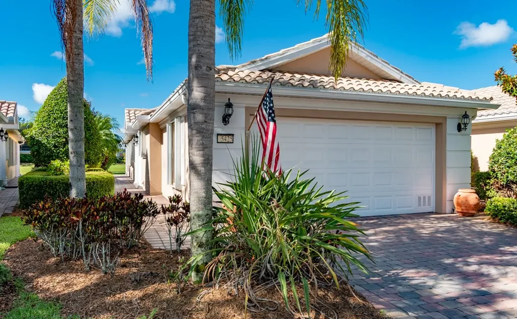 5425 Dominica Street Vero Beach FL 32967