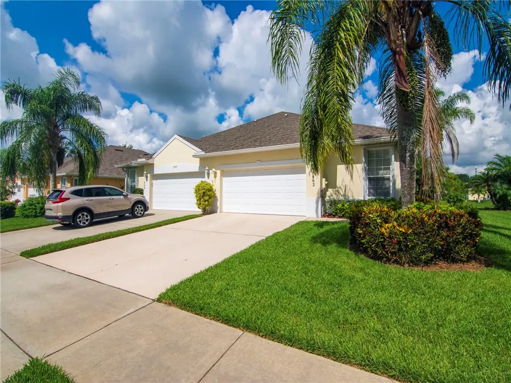 462 E Tangerine Square SW Vero Beach FL 32968