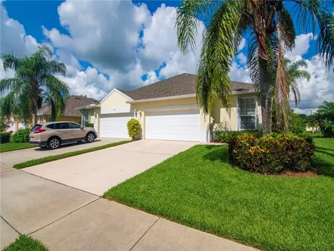 462 E Tangerine Square SW Vero Beach FL 32968