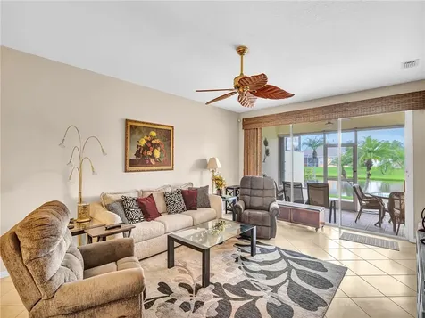 462 E Tangerine Square SW Vero Beach FL 32968