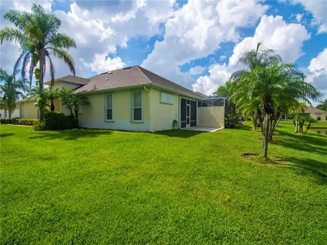 462 E Tangerine Square SW Vero Beach FL 32968