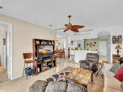 462 E Tangerine Square SW Vero Beach FL 32968