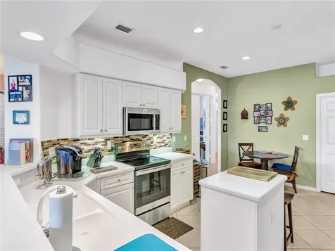 462 E Tangerine Square SW Vero Beach FL 32968