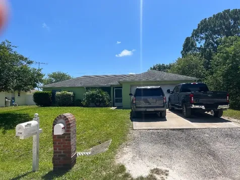 7746 102nd Court Vero Beach FL 32967