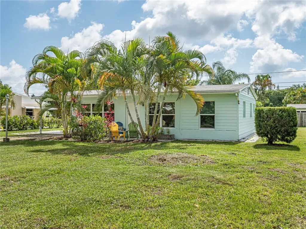 1380 4th Avenue Vero Beach FL 32960