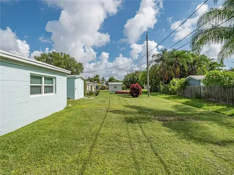 1380 4th Avenue Vero Beach FL 32960