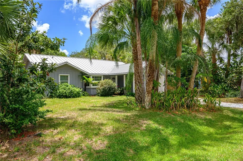 1016 35th Avenue SW Vero Beach FL 32968