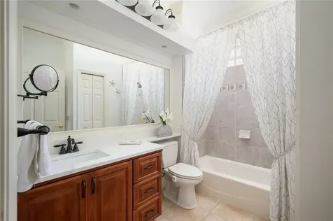 211 Seaside Pathway Vero Beach FL 32963