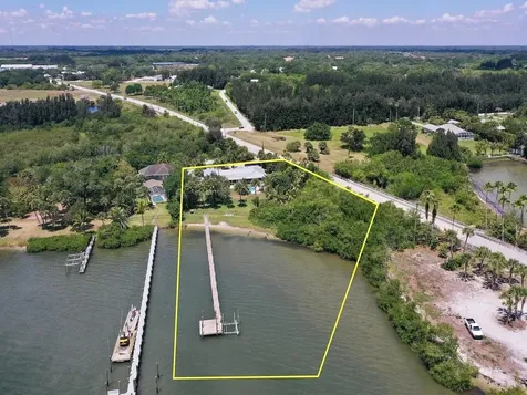 8740 Shore Lane Vero Beach FL 32967