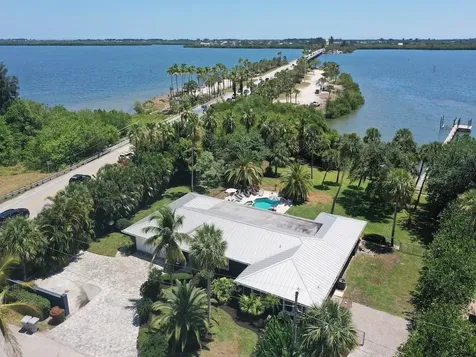 8740 Shore Lane Vero Beach FL 32967