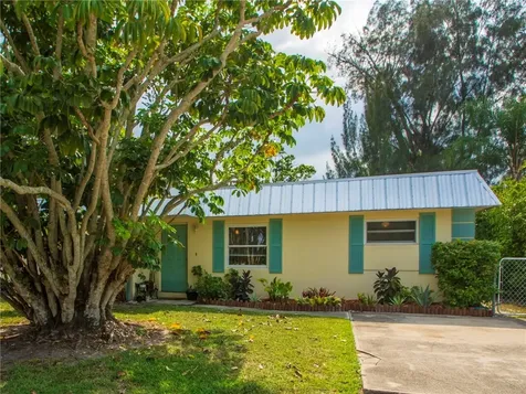 1515-1517 41st Avenue Vero Beach FL 32960