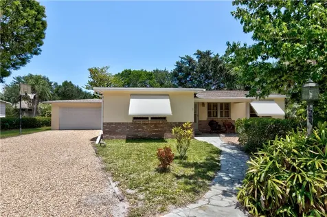 2230 53rd Avenue Vero Beach FL 32966