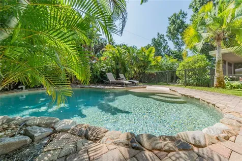 1926 71st Avenue Vero Beach FL 32966