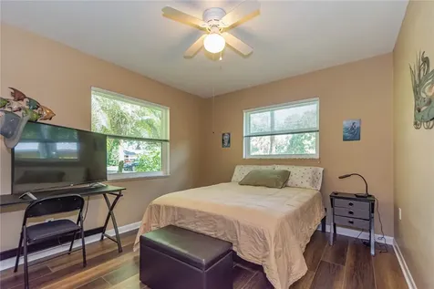 1926 71st Avenue Vero Beach FL 32966