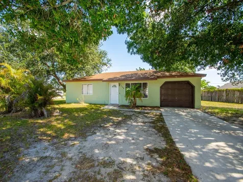 726 21st Street SW Vero Beach FL 32962