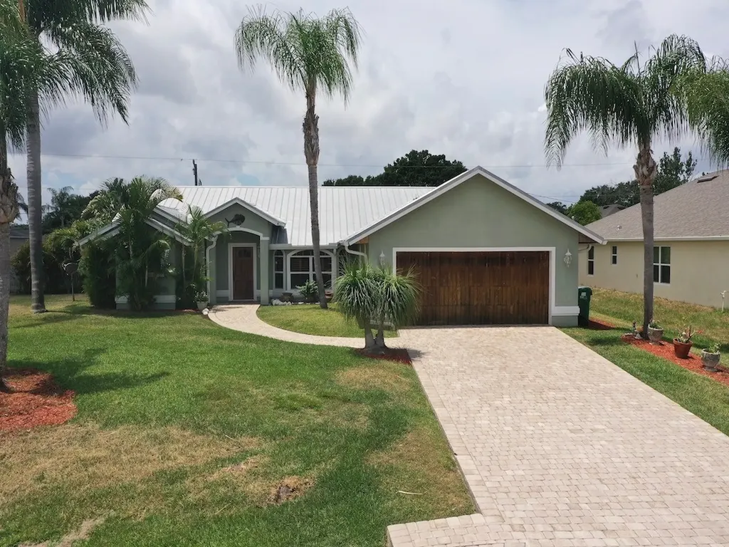 1453 Whitmore Street Sebastian FL 32958