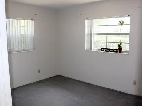 605 9th Street Vero Beach FL 32960