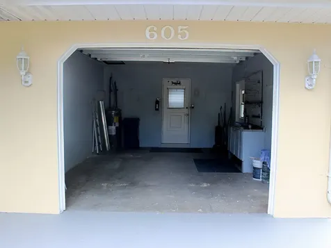 605 9th Street Vero Beach FL 32960