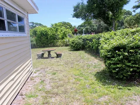 605 9th Street Vero Beach FL 32960