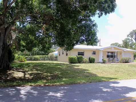 605 9th Street Vero Beach FL 32960