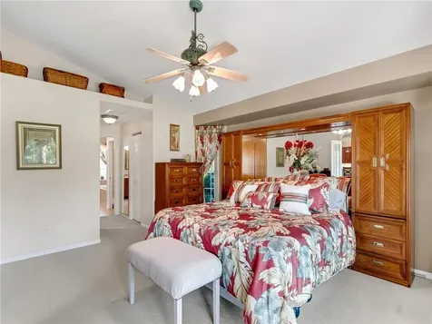 19 Carl Court Sebastian FL 32958