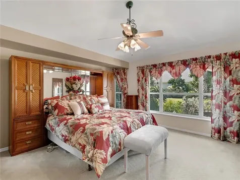19 Carl Court Sebastian FL 32958