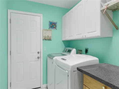 19 Carl Court Sebastian FL 32958