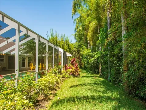 19 Carl Court Sebastian FL 32958